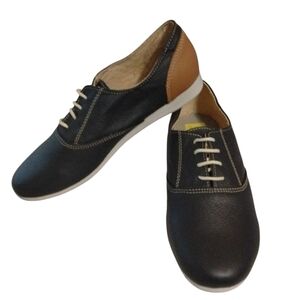 NEW Charleston Shoe Company Lace Up Shoes Women's Navy Blue Flats Size 7
